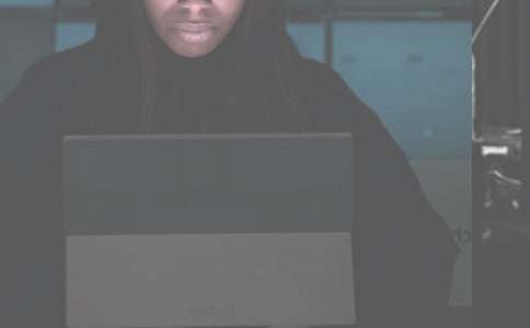 �m��ҹ����ҹ�r�l(f��)���İ��f�f���T