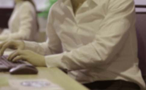 職場(chǎng)白領(lǐng)不健康的10大工作方式