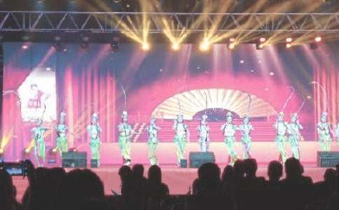 精選藝術(shù)節(jié)表演作文4篇