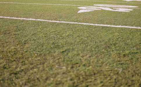 《操場(chǎng)上》課后反思