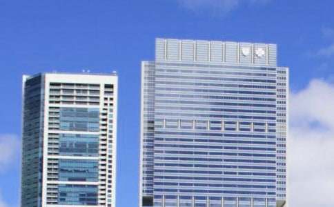 辦公大廈半層樓租賃協(xié)議