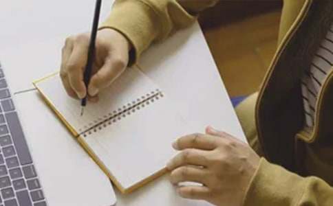 ·�b�����x��У����x4ƪ��