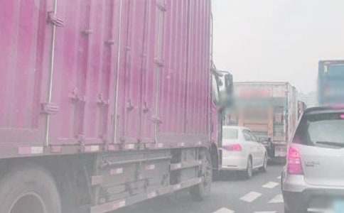 上坡堵車跟車技巧