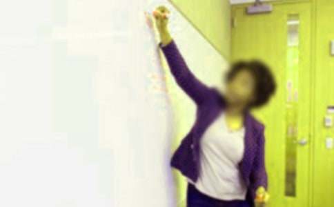 �����y������[���x]