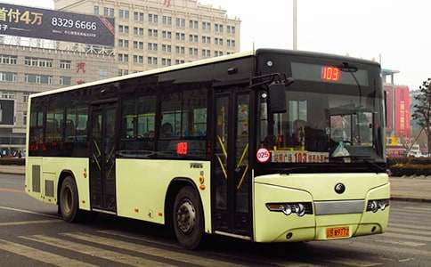 擁擠的公交車作文