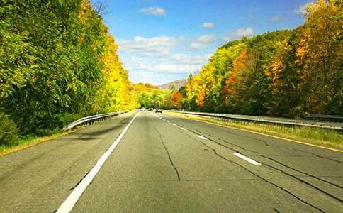 公路出口廣告牌翻新承攬合同