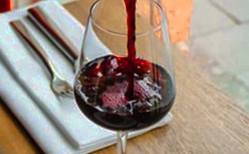 法國波爾多紅酒廣告詞