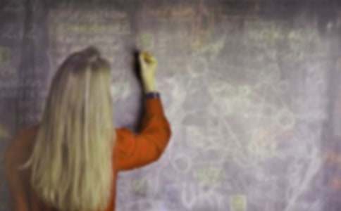 �WУ�̎�Ƹ�ú�ͬ��