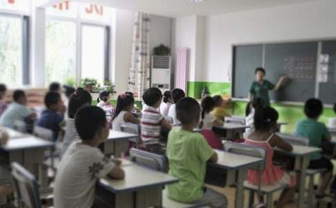 ��Ϣ���g�̌W�W���ĵ��w�����ģ����x3ƪ��