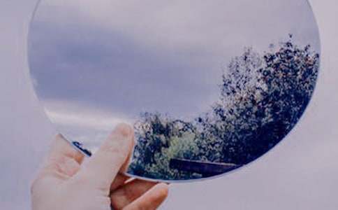 鏡子里的我作文15篇【優(yōu)】