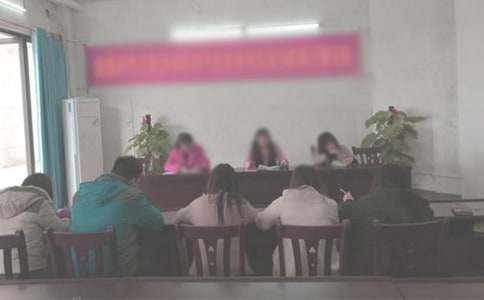 社區(qū)居委會委員述職報告