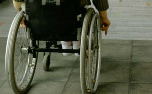 《輪椅上的霍金》教學(xué)設(shè)計(jì)范文