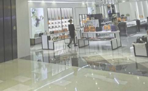 �ձ�dfs�ⶐ��ُ�﹥��