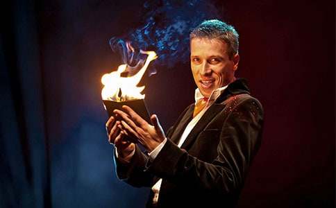 ��ħ�g�����ˡ����n��˼