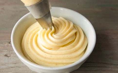 奶油的制作方法及食用功效