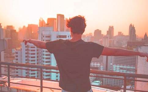 ���Ӻ��ഺ���к��Ӝ�ͨ����