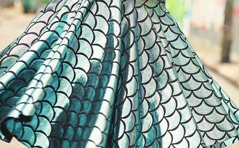 《一百條裙子》讀后感