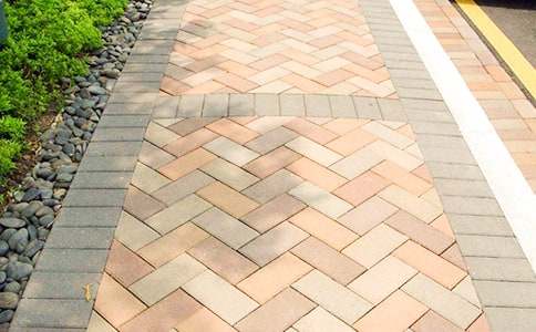 ���Ԅ����е����̌W�OӋ