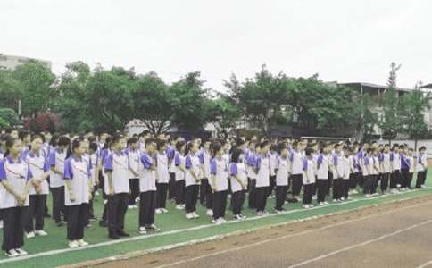 ����ɢ�W(xu��)��YУ�L(zh��ng)�vԒͨ��[15ƪ]