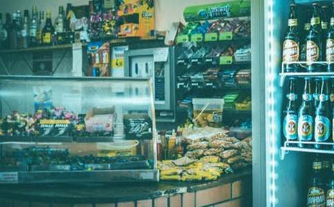 �֠�����춵؅^�����������С�͵������̵꣬��������ʲ�N�ӵ�Ӱ푣�