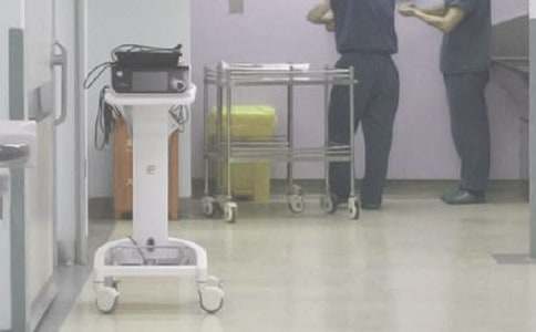 在手術(shù)室門口作文