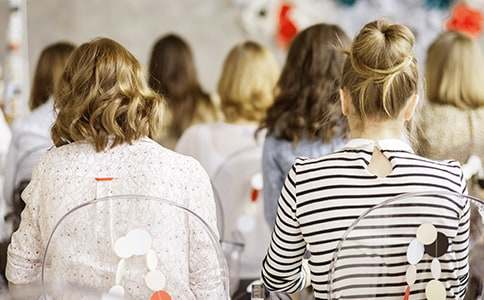 �и���������