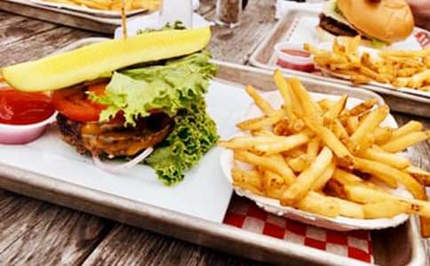 �옷���������