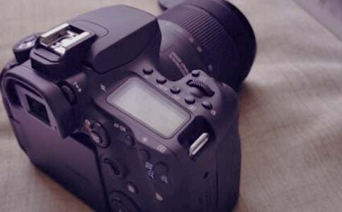 新買的惠普相機(jī)開不了機(jī)