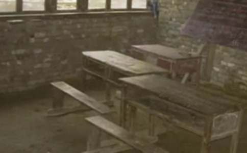 鄉(xiāng)村小學(xué)教師先進(jìn)事跡