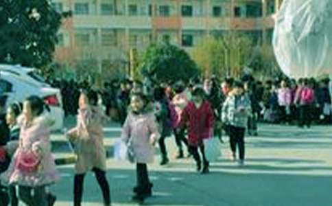 三年級(jí)小學(xué)生自我介紹【必備】