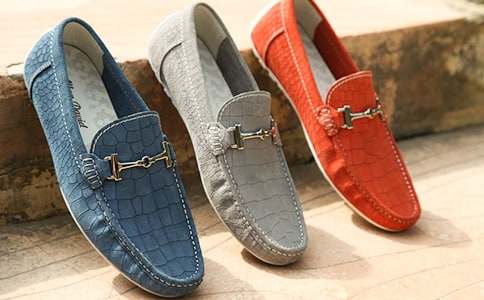 賣鞋子的廣告語(yǔ)【熱門】