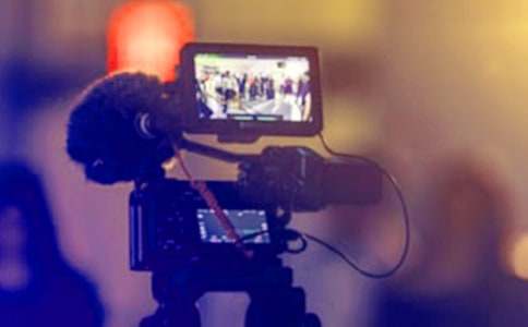 �V���݆T��ͬ2ƪ