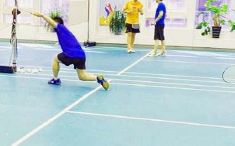 致3000米運動員廣播稿范文