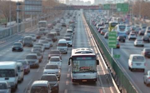 ܇�v���U���r�ڙ�ί�Е�