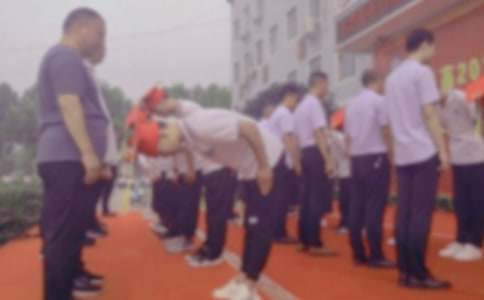 18�q���˶Yף���Z