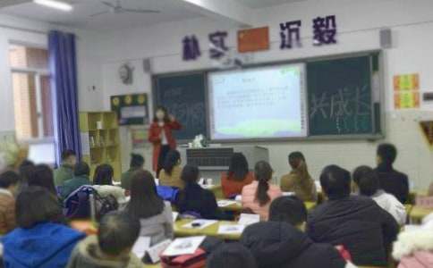 幼兒園家長(zhǎng)會(huì)教師發(fā)言稿【精品】