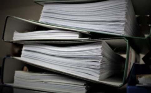 �Ɏ��{��f�h������