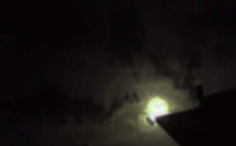 ���T��ܰ�����İ��R��180�侫�x