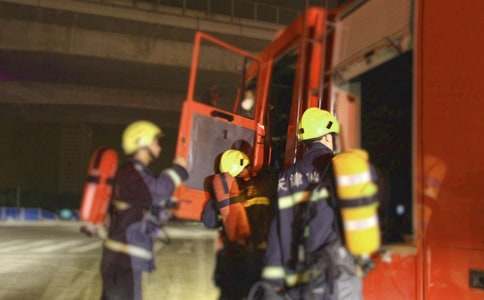 ������ӛ����,��ȫ���һ�����v�巶��300�֣����x11ƪ��