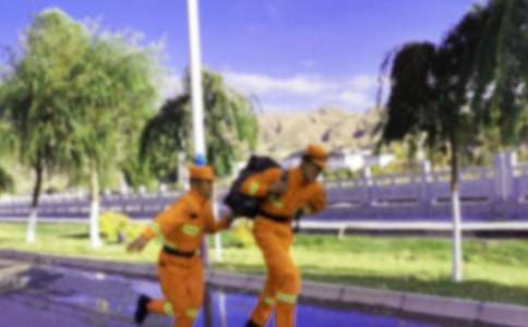 �����OӋ����ί�Е�