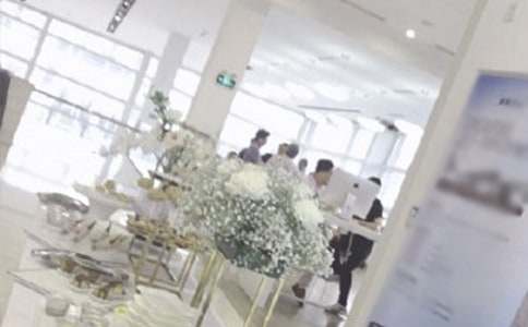 �ܚq������o