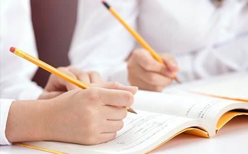 ���꼉���y(t��ng)�Ļ����ģ���(sh��)��8ƪ��