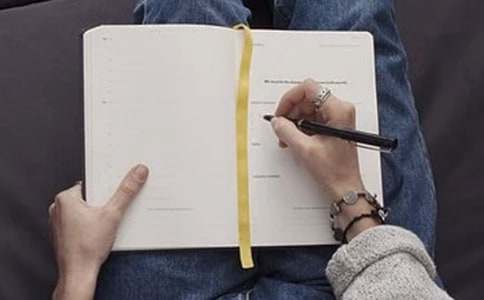 ����Ʒ������С����������300��4ƪ