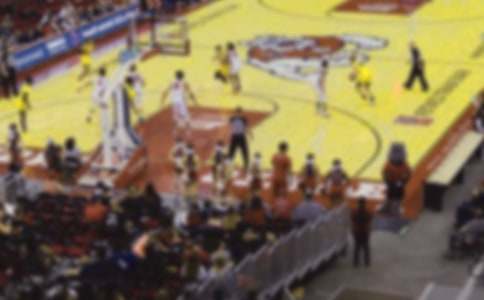 NBA�~�RȤՄ8���Օr�̌��I�~�R